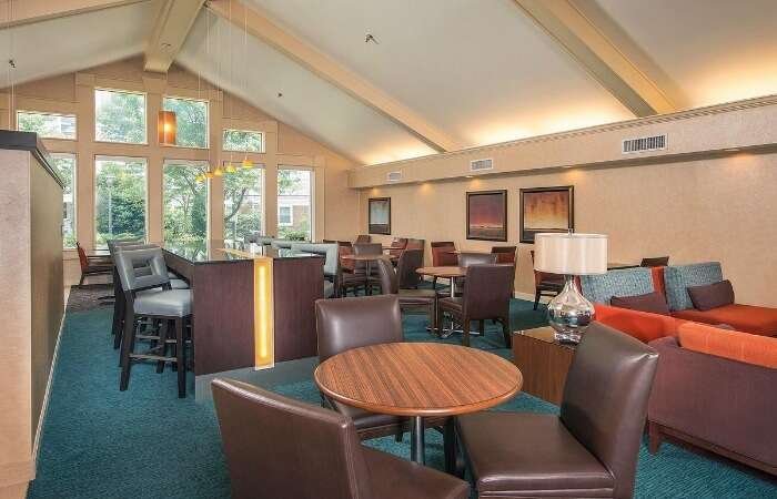 Residence Inn Fairfax Merrifield Lobby