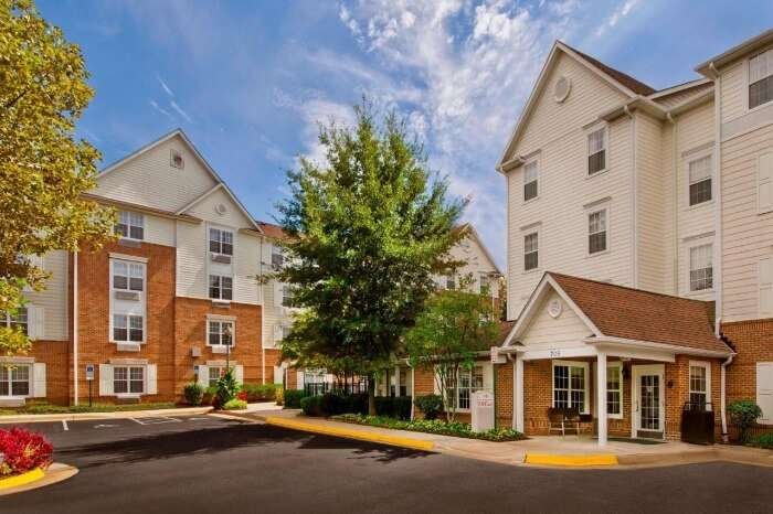 Sonesta Simply Suites Falls Church Exterior
